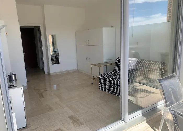 With Private Parking Appartement